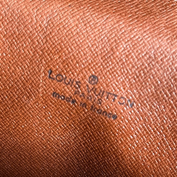 Authentic Louis Vuitton portfolio clutch - Picture 3 of 11